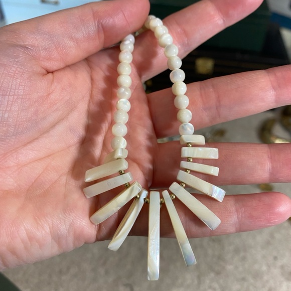 Vintage Mother of Pearl Necklace - Picture 2 of 5